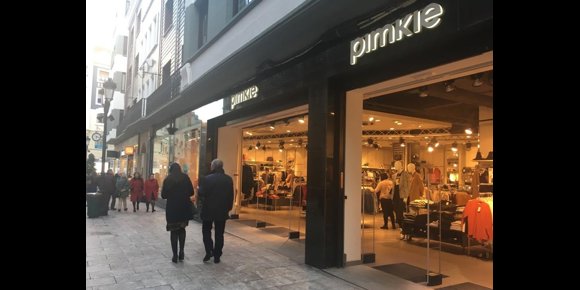6. La firma de moda Pimkie plantea el cierre de su tienda de Oviedo y otras 15 en toda España