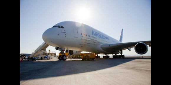 10. El comité intercentros confía en que Airbus transfiera trabajadores del A380 a otros programas