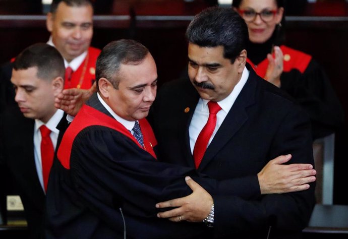 El jefe del TSJ, Maikel Moreno, y el presidente de Venezuela, Nicolás Maduro