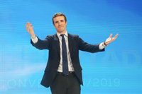 Casado diu que els espanyols hauran de triar entre "un model que negocie amb Torra o que lidere l'aplicació del 155"