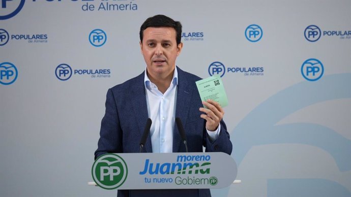 Javier Aureliano García, en rueda de prensa