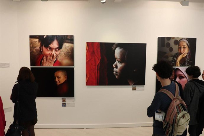 Exposición de la Asociación Latitudes 'Mujer, todas somos una'