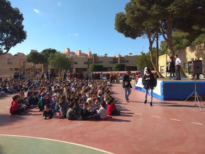 Acto de Argar contra el cáncer infantil en el CEIP Europa