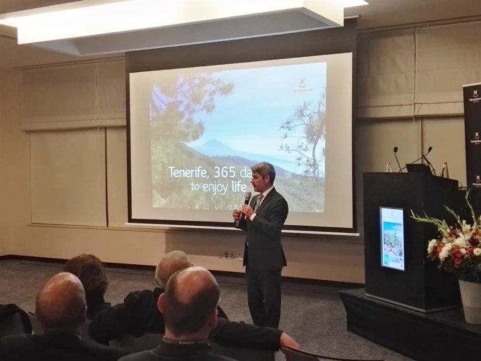 [Grupocanarias] Nota De Prensa Y Fotografía: Turismo Conectividad