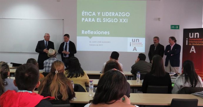 Inauguración del curso 'Habilidades Directivas' en la UNIA