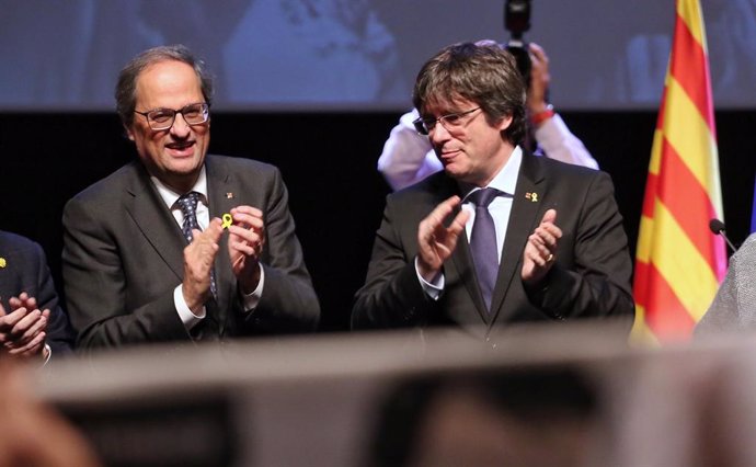 El president de la Generalitat, Quim Torra, i l'expresident Carles Puigdemont