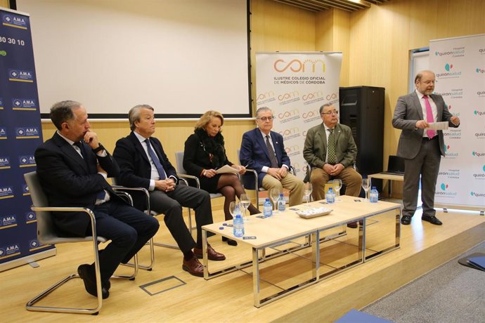 Responsables sanitarios durante el desarrollo de las jornadas