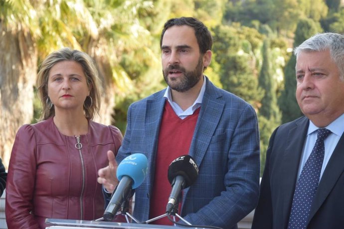 Daniel Pérez y Salvador Trujillo, rueda de prensa del PSOE De Málaga
