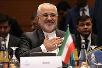 Zarif advierte a EEUU y sus aliados de que sería "suicida" iniciar una guerra con Irán