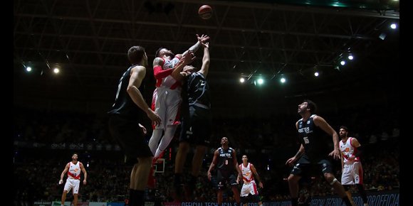 10. El encuentro entre el Bilbao Basket y Leyma Coruña apoyará a la niña bilbaína con síndrome Donohue, Maialen Aulestia