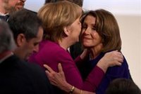 Merkel rechaza cualquier iniciativa para excluir a Rusia de la política internacional