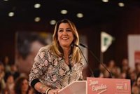 Susana Díaz critica el "guirigay" del Gobierno andaluz de una derecha que "se ha quitado la careta a la primera"