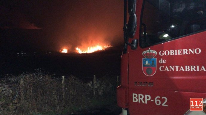 Incendio forestal en Cantabria