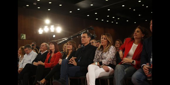 9. Sánchez aprobará subsidio para parados mayores de 52 y cotización para cuidadores no profesionales pese al no a PGE