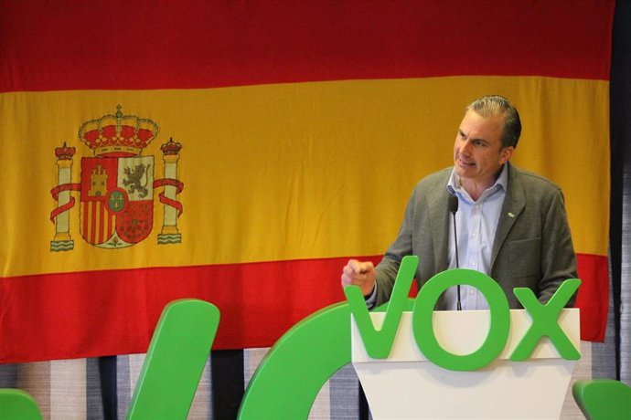 El secretario general de Vox, Javier Ortega Smith, durante un acto en Cuenca