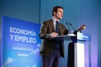 Casado defiende la "fiabilidad" del PP frente a jugar "a la ruleta rusa" con partidos "en su primer vuelo"