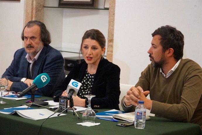 Miguel Anxo Fernán Lanuxe, Yolanda Díaz e Antón Gómez-Reino, deputados de En Mar