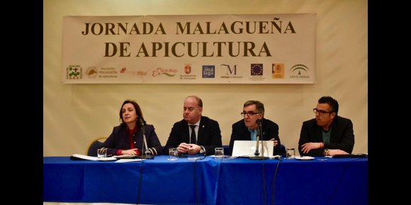 2. La Junta de Andalucía se compromete a convocar próximamente una reunión de la mesa sectorial apícola