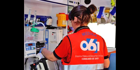1. Evacuan a dos personas a un centro médico tras el incendio de la cocina de un asador de Alcaucín (Málaga)