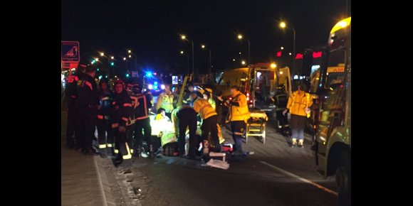 4. Grave un hombre de 38 años al volcar su vehículo en Villaverde