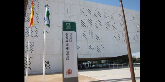 9. A juicio en Córdoba un varón acusado de matar a otro en una plaza