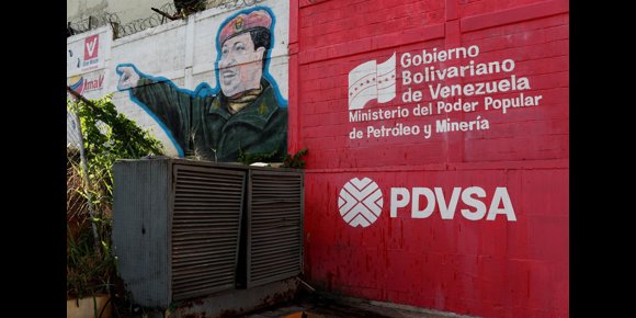 10. El banco ruso Gazprombank bloquea las cuentas de la petrolera venezolana PDVSA