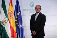 Velasco niega la supresión de bonificaciones universitarias y lamenta la "manipulación interesada" de PSOE y Adelante