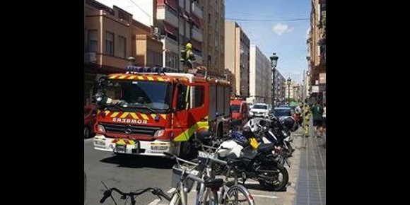4. Fallecen siete perros en el incendio de una vivienda aislada en Onda
