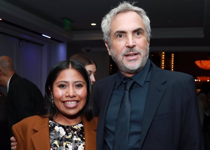 Yalitza Aparicio y el director Alfonso Cuarón