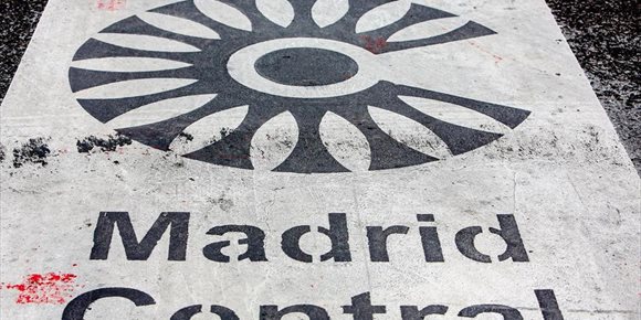 10. Vecinos ceden sus permisos de acceso a Madrid Central a los comercios, que instan al Ayuntamiento a volver a negociar