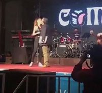 Se viraliza un polémico vídeo en el que Camila Gallardo es acosada por el alcalde de Puerto Varas (Chile)