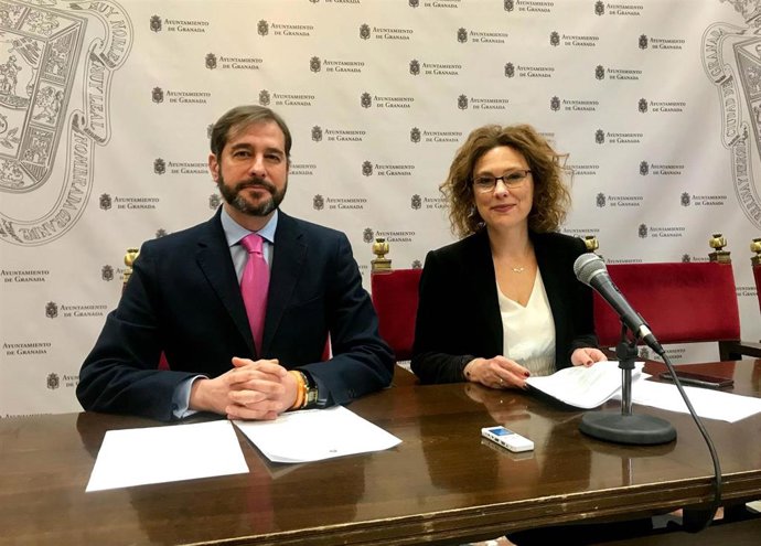 Rueda de prensa de Ciudadanos en el Ayuntamiento de Granada