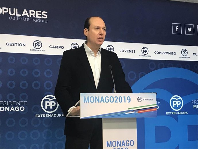 El portavoz adjunto del PP en la Asamblea, Luis Alfonso Hernández Carrón