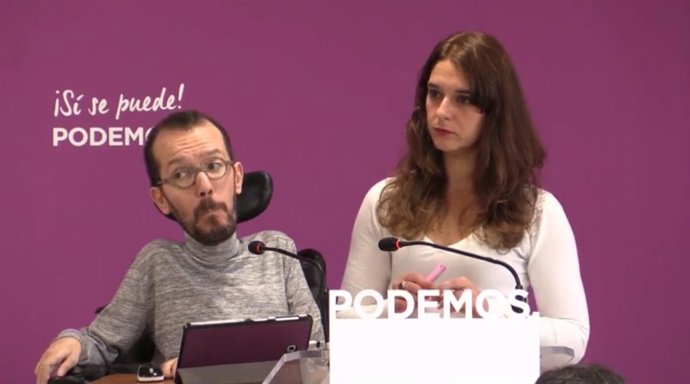 Rueda de prensa de Pablo Echenique y Noelia Vera en la sede de Podemos