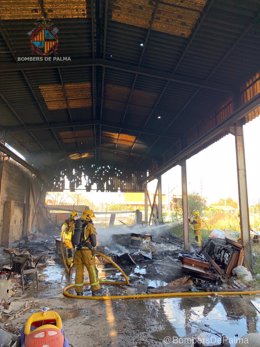 Incendio en una nave industrial abandonada de Son Rullán