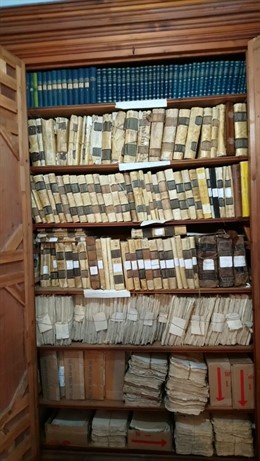 Archivos de la parroquia de Nuestra Señora de la Oliva