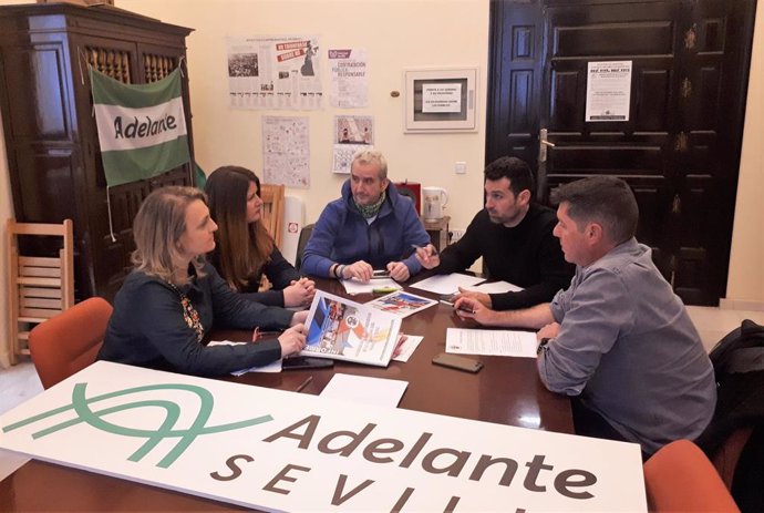 Reunión de Adelante Sevilla con el Sindicato Andaluz de Bomberos