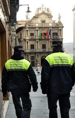 Agentes de la Policía Municipal de Pamplona.
