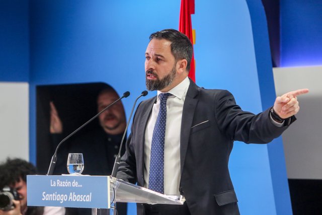  El presidente de Vox, Santiago Abascal, protagoniza un acto organizado por el diario 'La Razón'