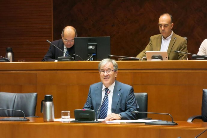 El Justicia De Aragón, Ángel Dolado