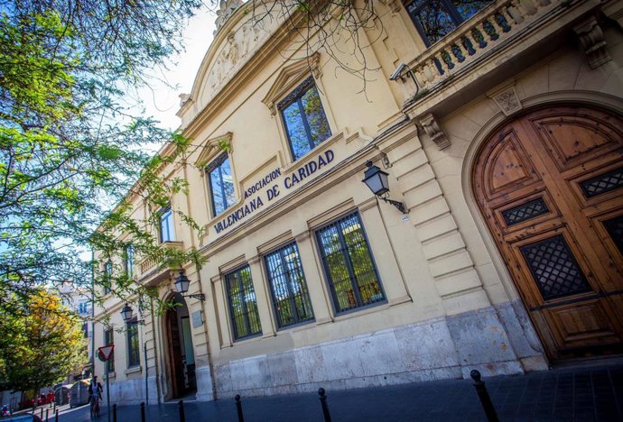 CASA CARIDAD ADVIERTE DEL AUMENTO DE MUJERES Y JÓVENES EN SITUACIÓN DE VULNERABI