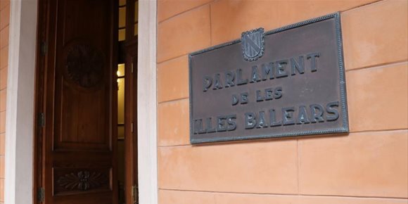 10. El Parlament aprueba una PNL para pedir que se reduzca la penalización en casos de jubilación anticipada