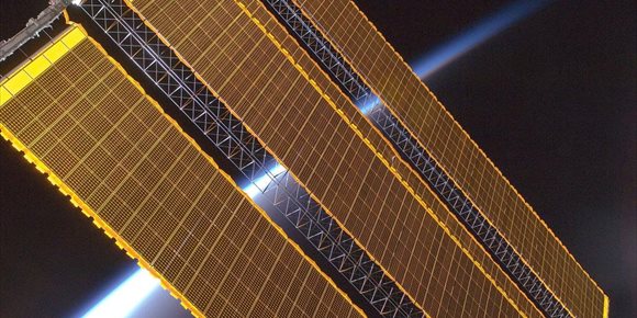 1. China planea producir energía solar en el espacio y enviarla a la Tierra