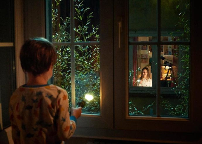 CaixaBank lanza el lema 'Escuchar Hablar Hacer' para evidenciar su compromiso co