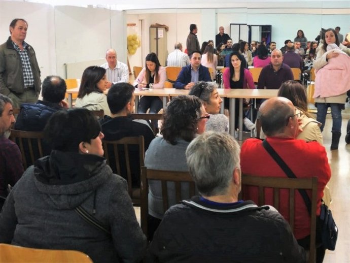 Caramés propone a los padres afectados