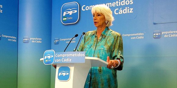 4. Teófila Martínez deja el Ayuntamiento de Cádiz tras 24 años para ser presidenta de la Autoridad Portuaria de la Bahía