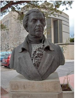 El busto de Balmis, en el campus de Sant Joan d'Alacant.