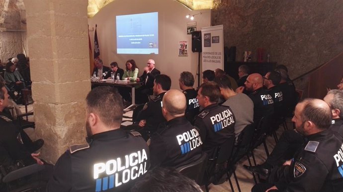 Imatge d'arxiu d'un acte del programa Policia Tutor de Balears