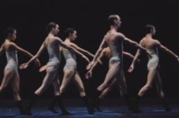 La coreógrafa israelí Sharon Eyal presenta el espectáculo para seis bailarines '