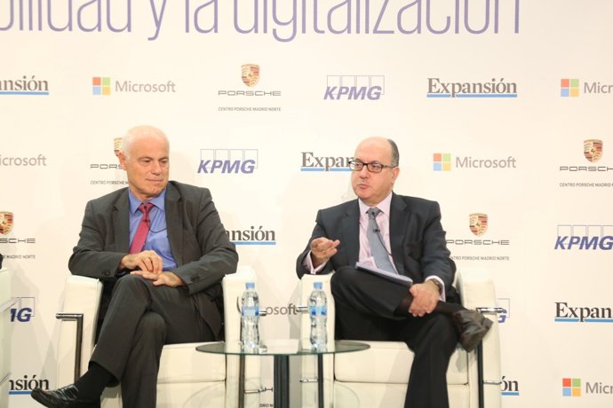 José Manuel Campa y José María Roldán en unas jornadas de KPMG y Expansión